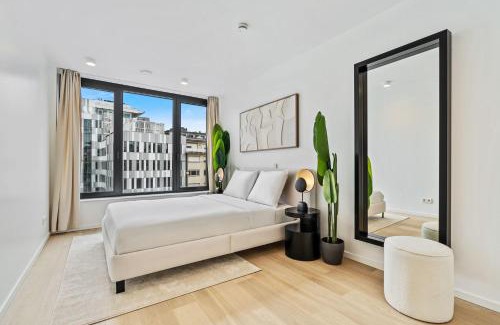 Ville Haute Apartamento | Spacious 6th-Floor Gem: Modernity Meets Comfort