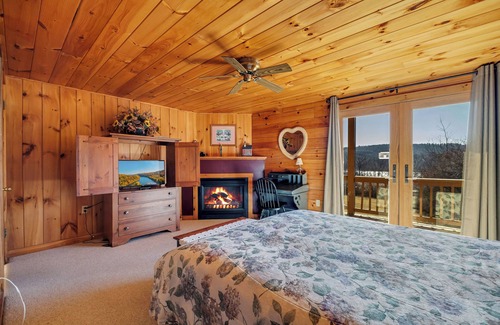 Aquashicola Cabina | Espacioso registro de 8BD / 7BA en el lago Beltzville en el sur de Poconos - SIN PROM