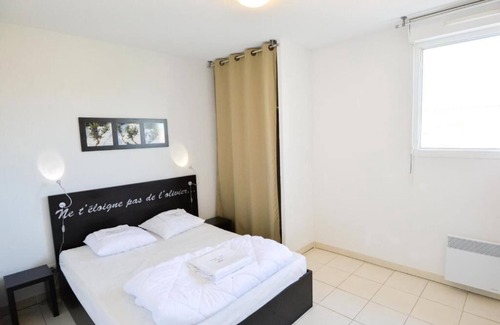 Azille Hotel | Spacious Accommodations for Families & Groups, Pool, Scenic Views