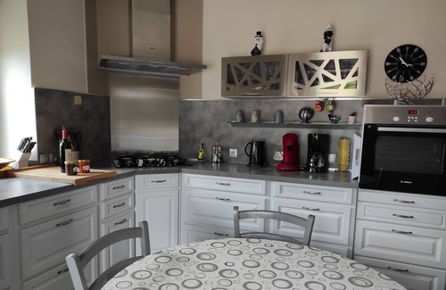 Montagnac-la-Crempse Casa | Casa de campo espaciosa y confortable con piscina privada (2 a 8 prs)