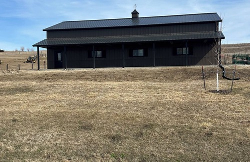 Harrison County Casa | Spacious and cozy 4-bedroom house in rural Iowa located a short drive from Omaha