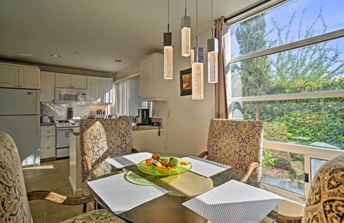 Cathedral City Complejo | Spacious and stylish two-story villa