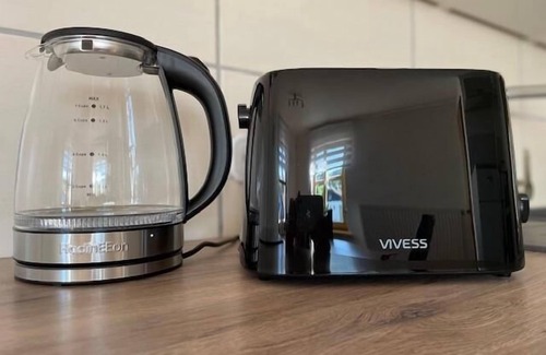 Silberberg Apartamento | Spacious apartment with balcony, hanging chair and box-spring bed