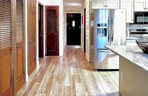 Columbine Lake Casa | Spacious Cabin w/ WiFi, Pool Table, Fireplace, Washer/Dryer - Snowbird-Friendly