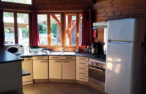 Saint-Beat Chalet De Esquí | Spacious chalet sleeps 15