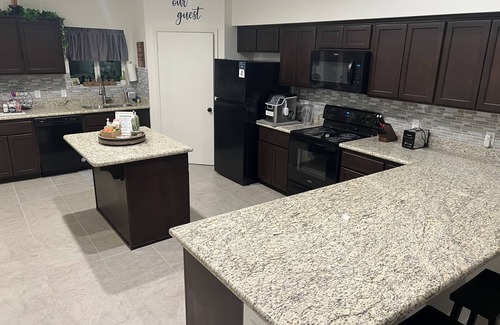 Yuma Casa | Spacious Clean Pet-friendly Family Townhome