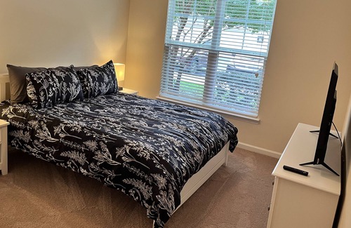 Ballenger Creek Apartamento | Spacious, Elegant 2BR apartment near Frederick