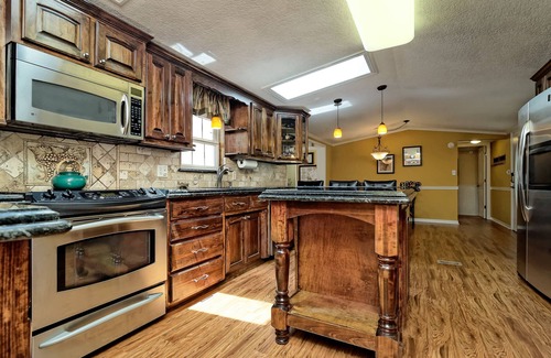 Lowell Casa | Beaver Lake Home con piscina