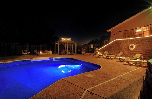 Lowell Casa | Beaver Lake Home con piscina