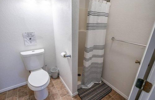 Ellensburg Casa | Spacious Family Home with Hot Tub