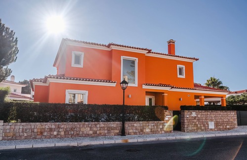 Obidos Villa | Spacious family Villa with private pool on beach resort