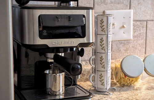 Enterprise Casa | Spacious Farmhouse Near Fort Novosel Family Friendly