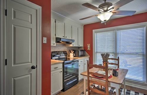 Greenwood Condominio | Spacious Greenwood Getaway - 2 Mi to Main St!