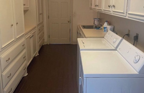 Winterville Casa | Spacious Hideaway | 5 bds, 3 ba