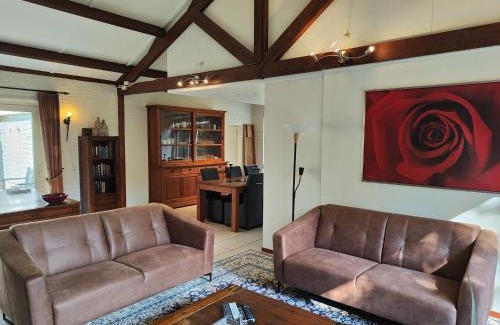 Garderen Casa | Spacious holiday home near with sauna