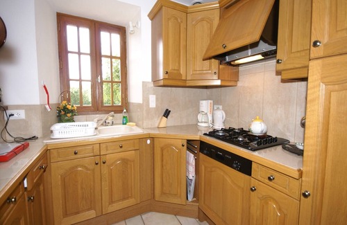 Uzech Casa | Amplia casa de vacaciones con piscina privada