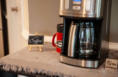 Evans Casa | Spacious Home Close to Lots of Out/Indoor Activities Evans, GA