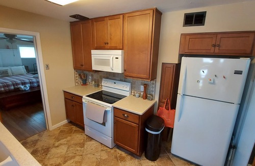 Vermilion Casa | Spacious home with lake breezes and a community lake view!