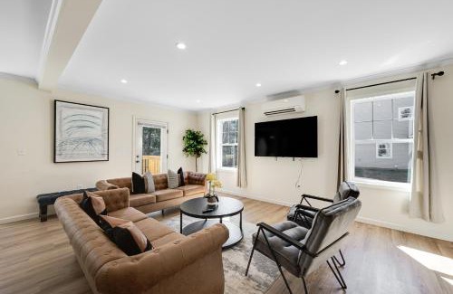 Maple Hill Casa | Spacious House in Prime Location