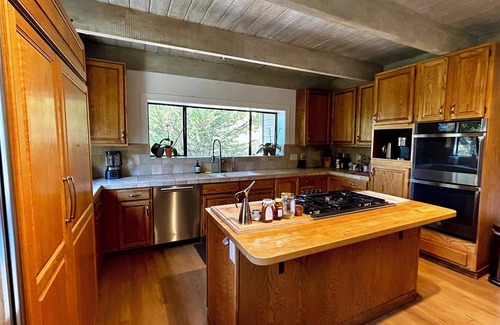 Carmel Valley Casa | Spacious house with stunning views 2 miles from town