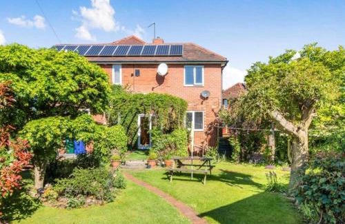 Doncaster Casa | Spacious Luxurious Serviced Accommodation