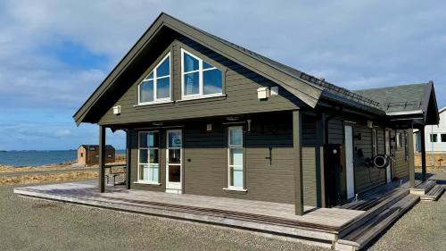 Flakstad Chalet De Esquí | Spacious, modern cabin Ramberg Lofoten