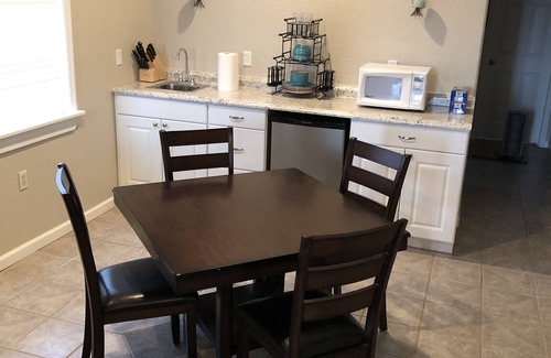 Fletcher Apartamento | Cerca de Biltmore Estate y Asheville, espacioso apartamento de montaña