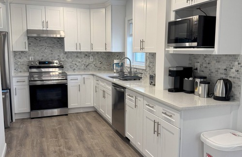 Northeast Yonkers Casa | Spacious NYC Getaway House