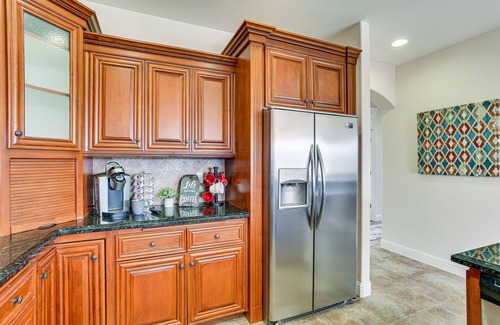 Bella Vista Casa | Spacious Oak Run Home w/ Panoramic Mountain Views!