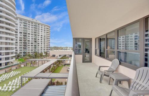 Mid Beach Apartamento | Spacious Ocean View Resort Beach Condo 601