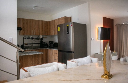 Los Frailes Apartamento | Espacioso Apt tipo Penthouse Un lugar para relajarse con decoración elegante!!