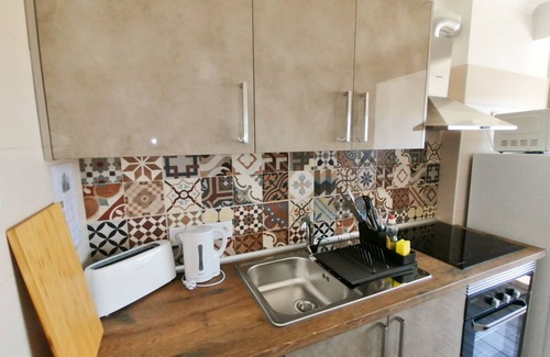 Faro Apartamento | Apartamento reformado en Faro, con internet