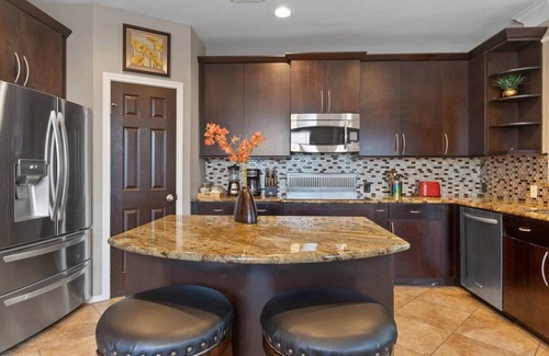 Barker Casa | Spacious Retreat for Crews, Corporates & Families