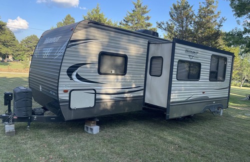 Heber Springs Casa | Spacious RV in Heber Springs, AR