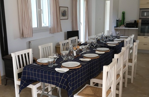 Sami Villa | Villa de vacaciones familiares con piscina privada - cerca de playas maravillosas
