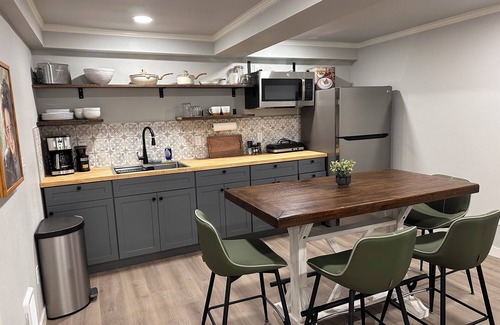 Moscow Apartamento | Spacious & Serene Studio in Historic Moscow, Idaho