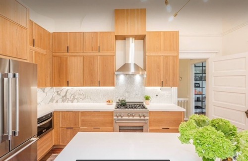 Western Addition Condominio | Spacious SF Victorian Condo with High-End Modern Appeal