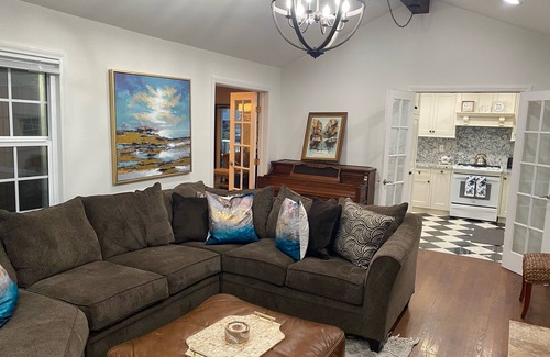 El Camino Village Casa | Spacious South Bay Home Close to Everything