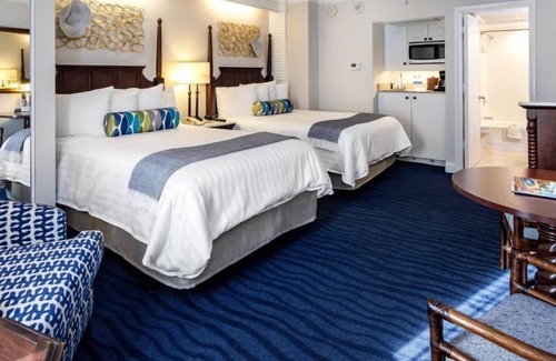 St. Pete Beach Hotel | Spacious Standard Room, Steps to Sandy Beaches, Onsite Swimming Pools!