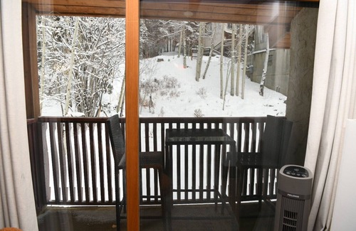 Taos Ski Valley Condominio | Spacious Studio Condo in the Heart of the Resort