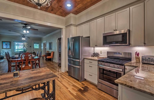 Hot Springs Casa | ¡NUEVO! Amplia y actualizada casa de artesanos de HSNP de 1920