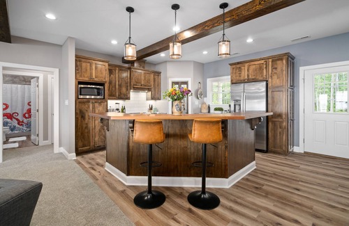 Belhaven Casa | Spacious waterfront home w/ dock, kayaks, paddleboards, cornhole & more!