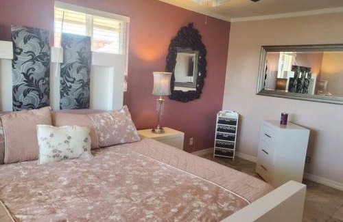 El Paso Casa | Spacious West El Paso 19 min from Airport, Fort Bliss Military Base