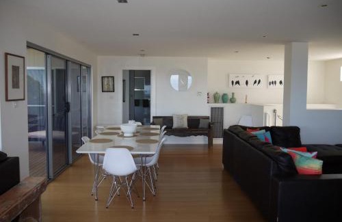 Bridport Casa | Spectacular Holiday Living