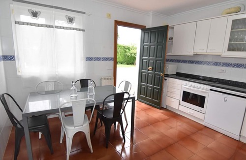 Navajeda Villa | Espectacular casa con piscina y gran jardín