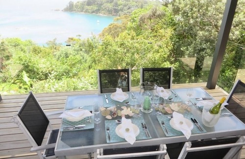 Waiheke Island Apartamento | Nuevo apartamento moderno con vistas a la bahía de Hekerua