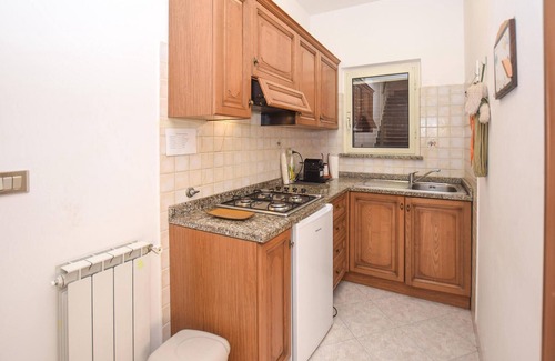 Ardea Casa | Spend your vacation in this inviting vacation home with pool not far from the sea.