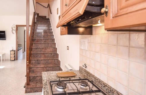 Ardea Casa | Spend your vacation in this inviting vacation home with pool not far from the sea.