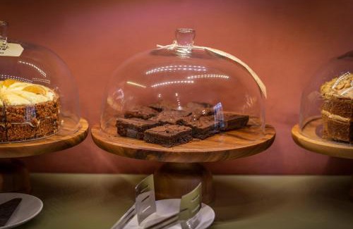 Zeals Hotel | Spread Eagle Inn