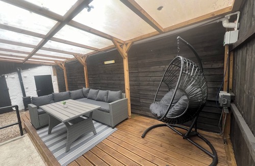 Blyton Cabaña | Spring cottage. Beautiful quaint period cottage in the heart of Lincolnshire.